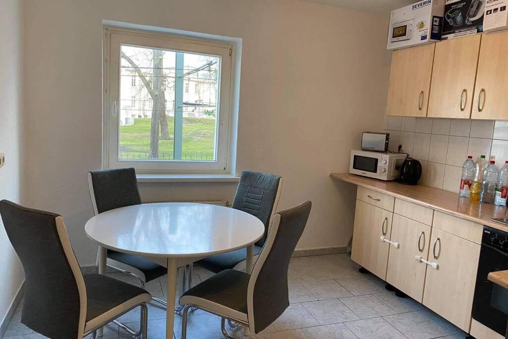 Beste Lage In Rostock: 2-Zimmerwohnung Mit Balkon Im 1.Og מראה חיצוני תמונה